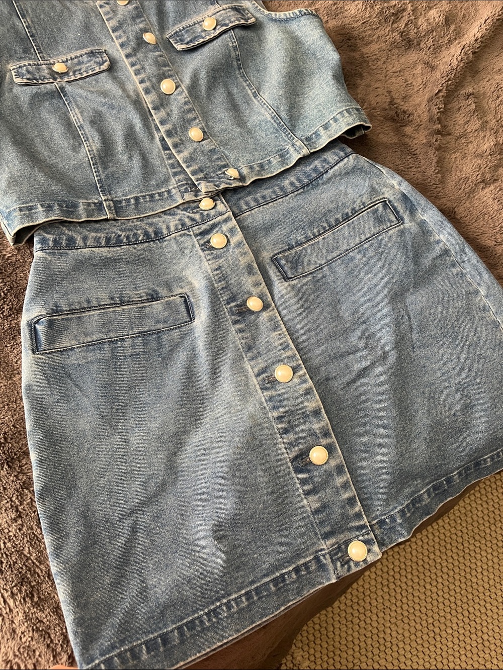 House of Harlow 1960 Light Blue Denim Set - Picture 5 of 5